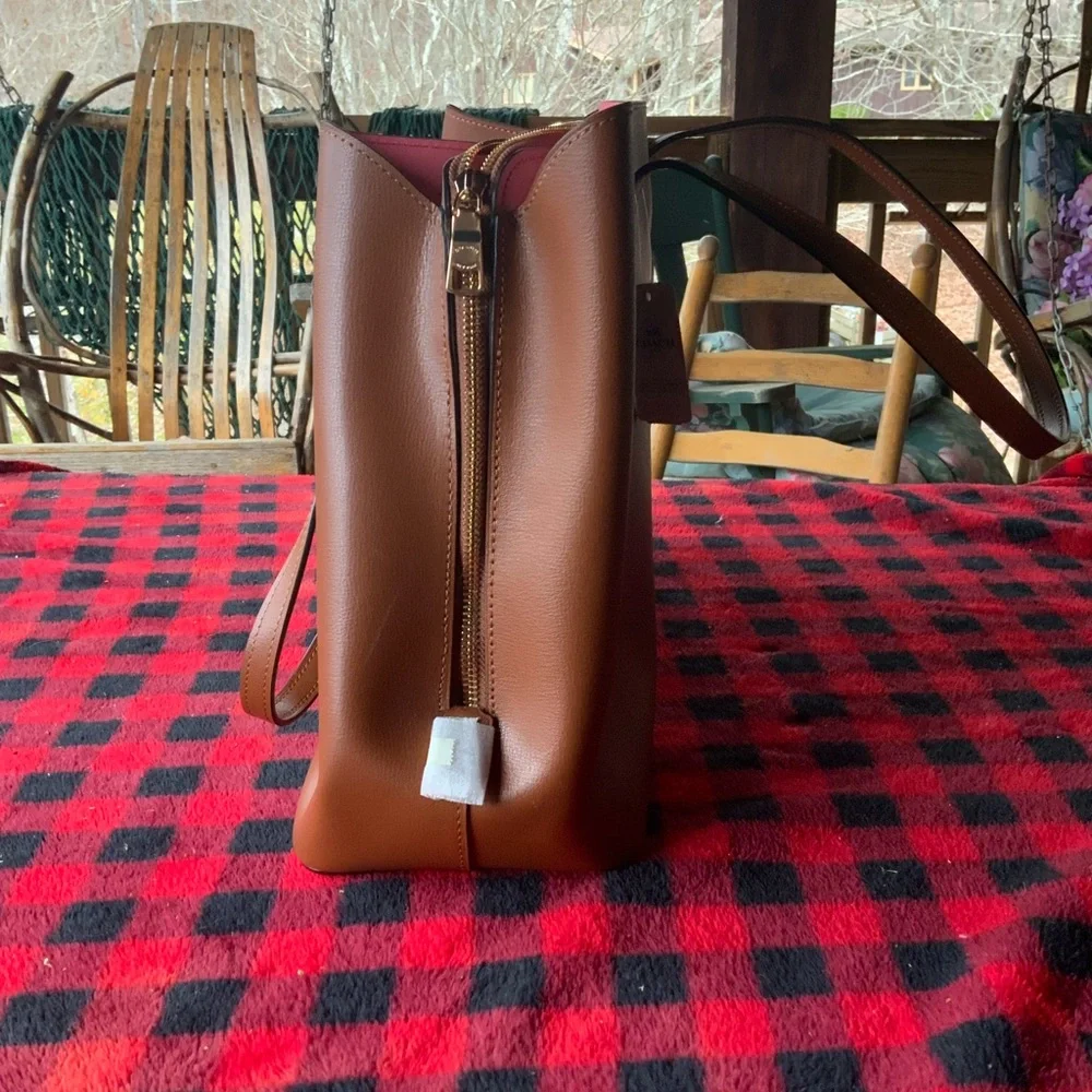 HP 🥳NEW WITH TAGS COACH PURSE - Picture 2 of 7